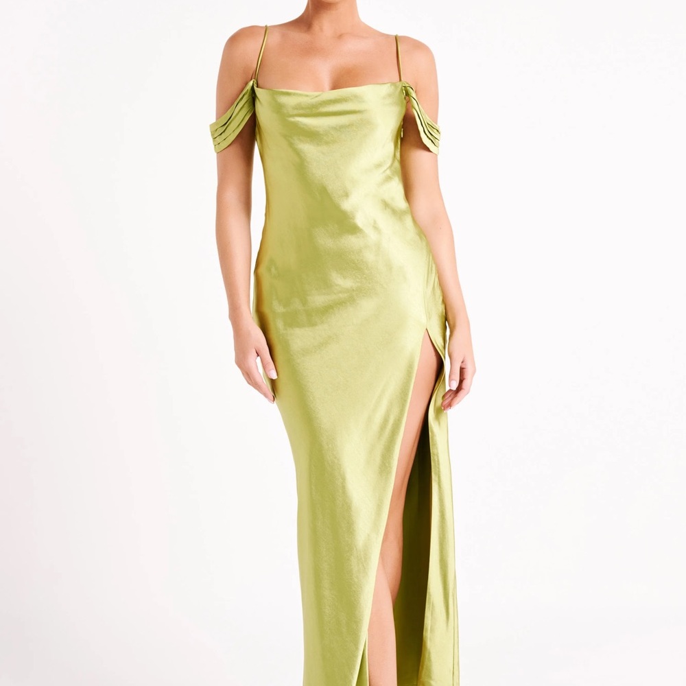 MESHKI Mariposa Off Shoulder Maxi Dress - Parakeet Green